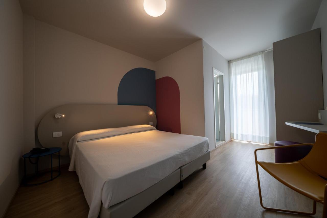 Hotel Smeraldo Lignano Sabbiadoro Esterno foto