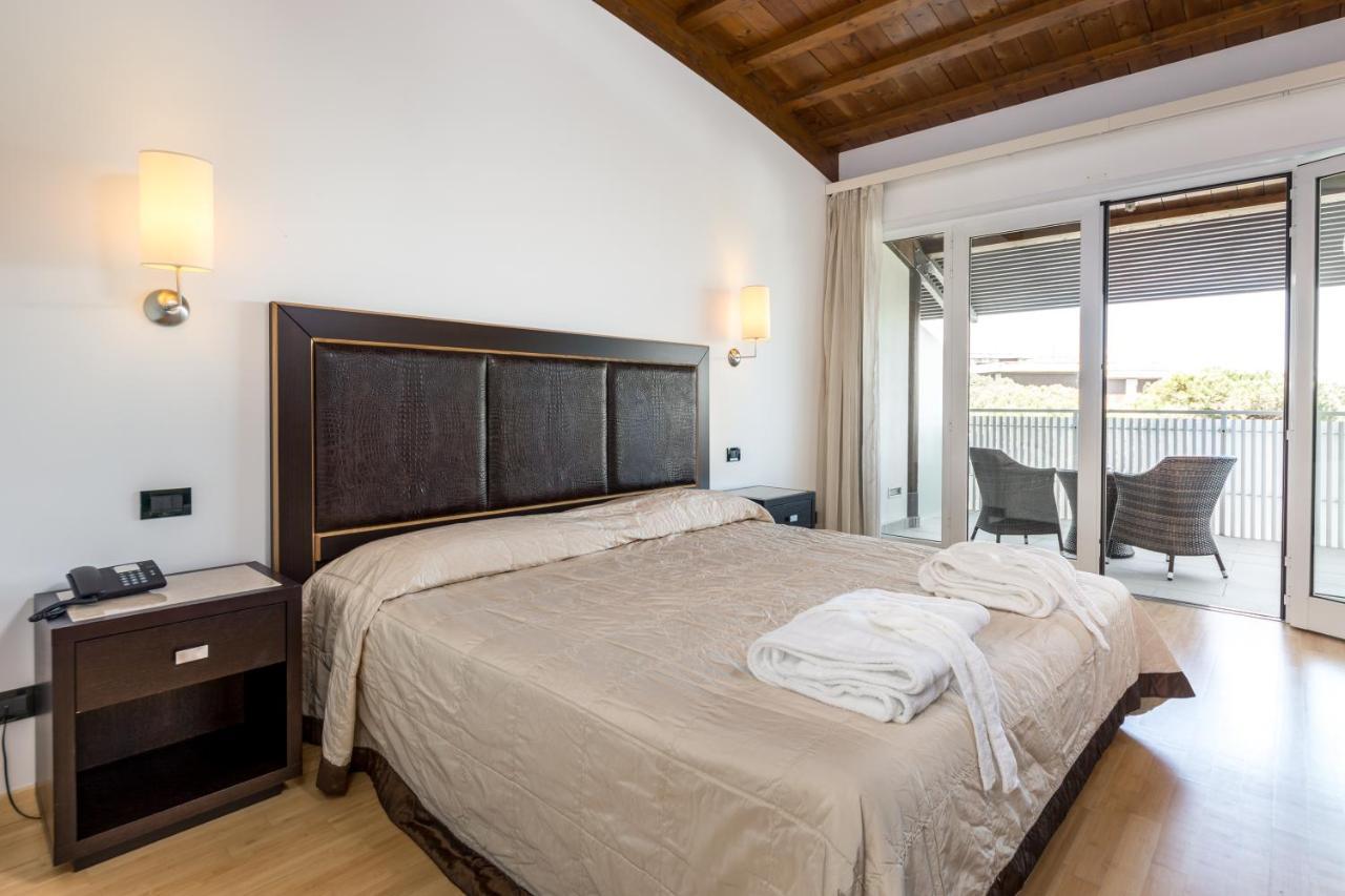 Hotel Smeraldo Lignano Sabbiadoro Esterno foto