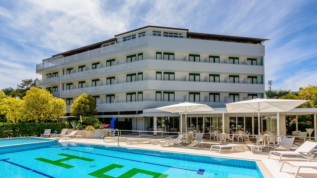 Hotel Smeraldo Lignano Sabbiadoro Esterno foto